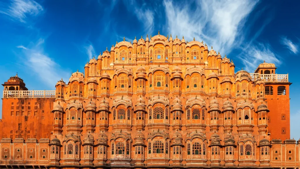 Cung điện gió Hawa Mahal ở Jaipur