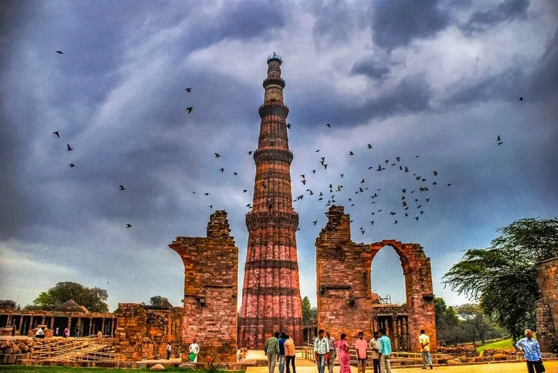 Khám phá di tích nổi tiếng Qutub Minar