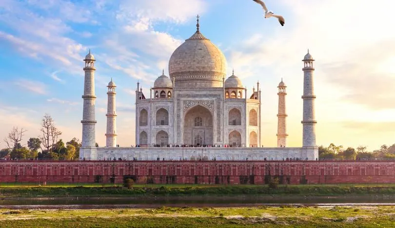 Lịch sử xây dựng Đền Taj Mahal