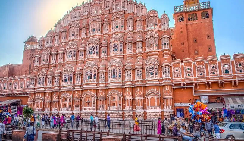 Thiết kế lưới của Hawa Mahal